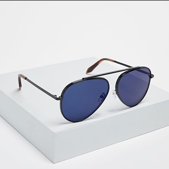 {Victoria Beckham} Sunglasses - Picture 8 of 9